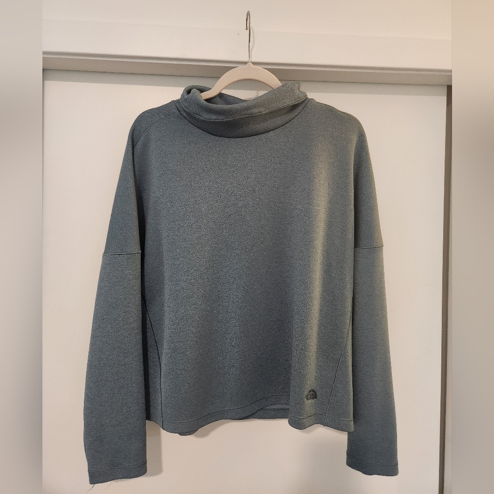 Women's North Face Cropped Blue Cotton Long Sleeve Turtleneck Size L